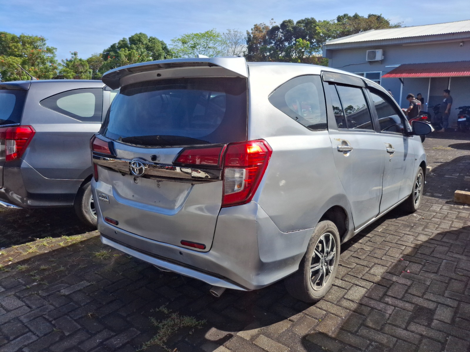 gambar besar 6